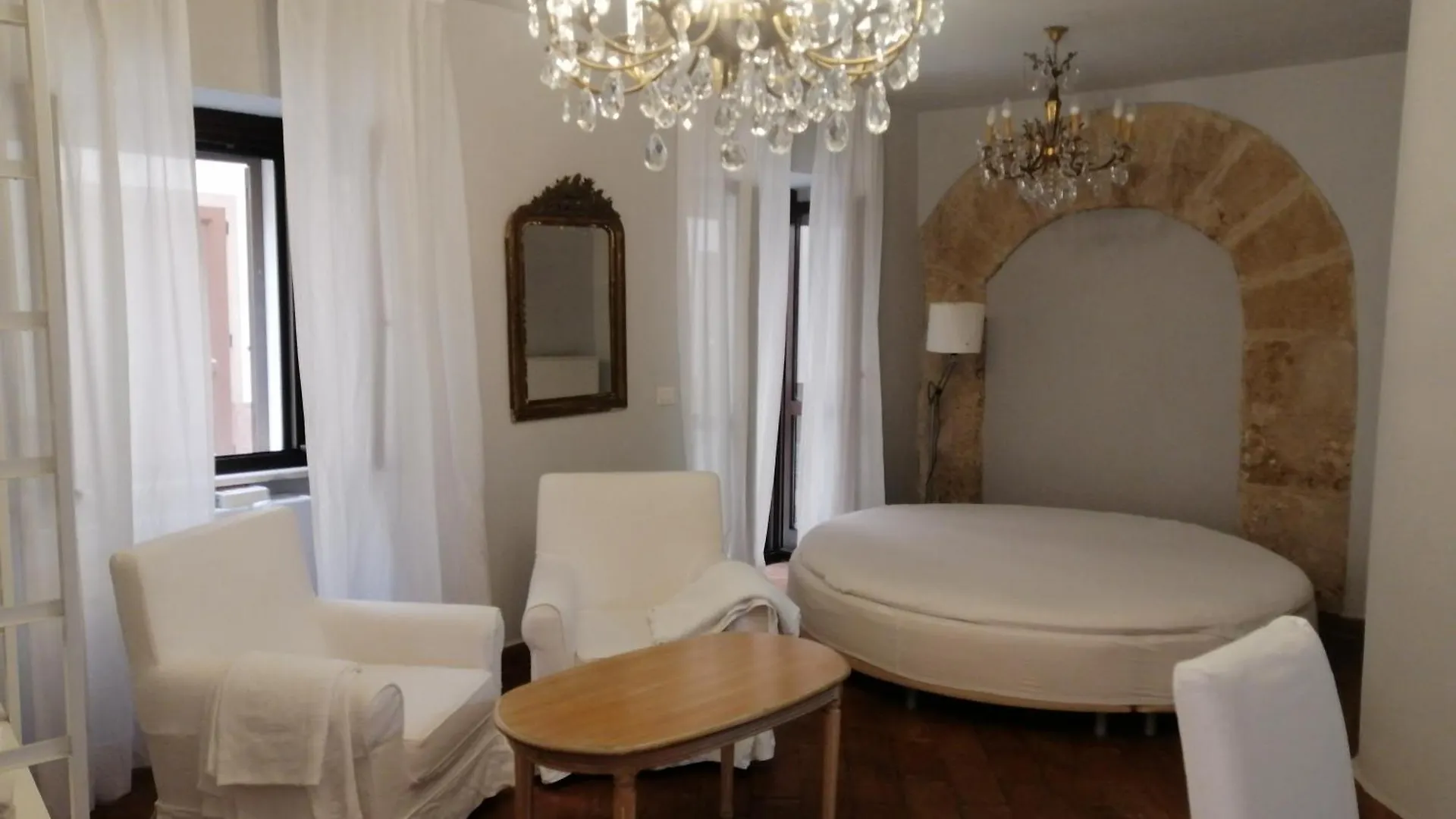 Apartment Suite 